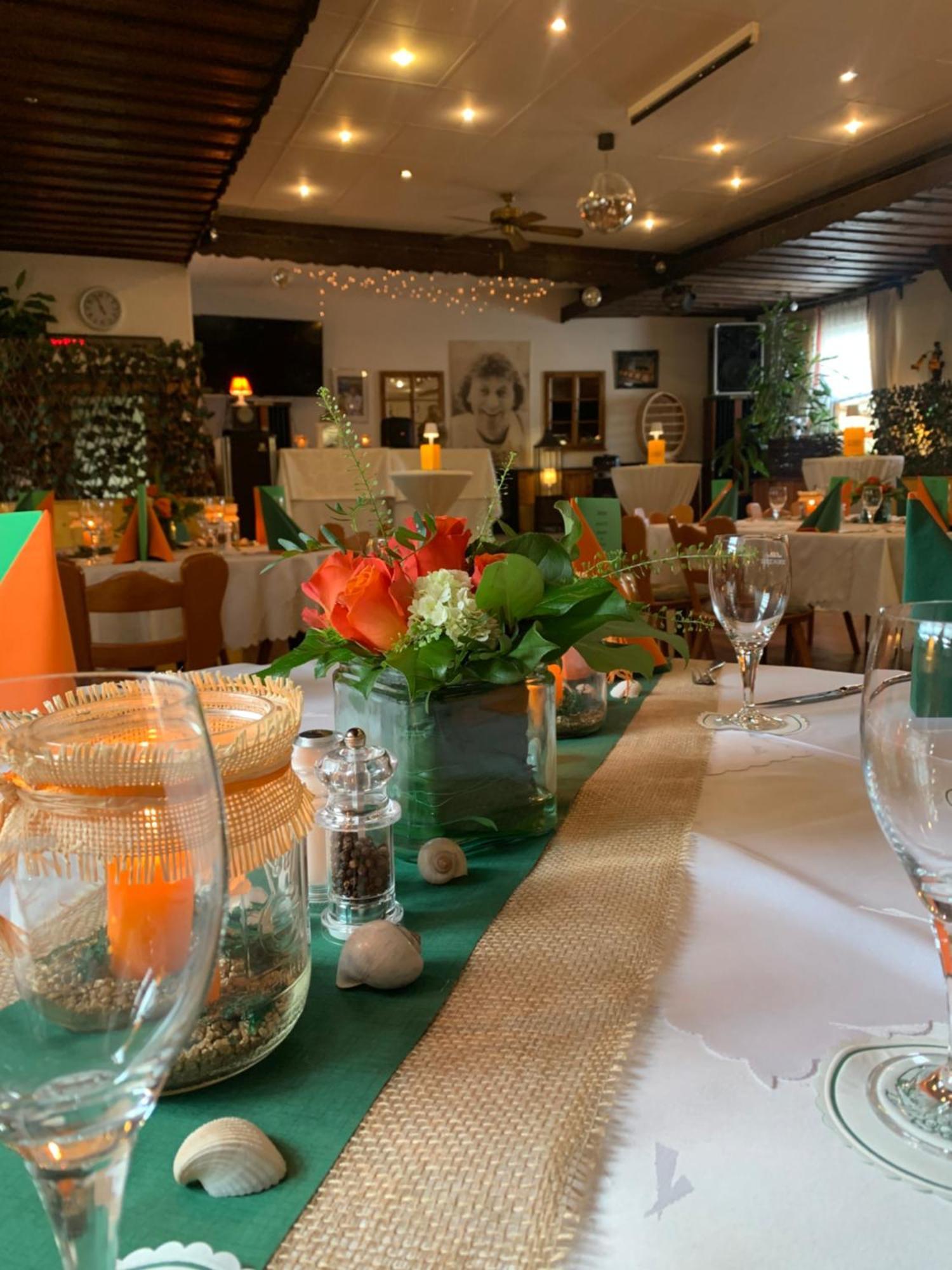 Hotel & Restaurant Zum Deutschen Haus Glashutten  Buitenkant foto